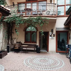  Apartment Extravaganza Polen