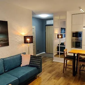  Apartment Zebra